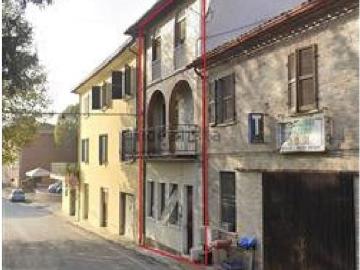 Villa in vendita di 153 m² in Via della Liberazione, 8