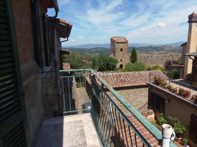 Villa in vendita di 150 m² in Via dell&apos Ospizio, 13