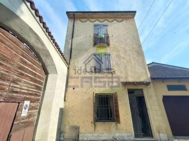 Villa in vendita di 150 m² in Via Nino Bixio