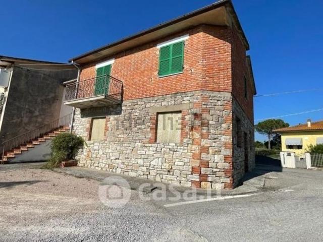 Villetta indipendente in vendita di 150 m² in Via degli Etruschi