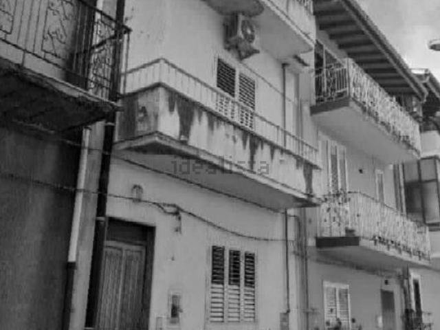 Villa in vendita di 154 m² in Via Messina, 8