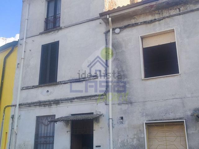 Villa in vendita di 155 m² in Via G. Garibaldi