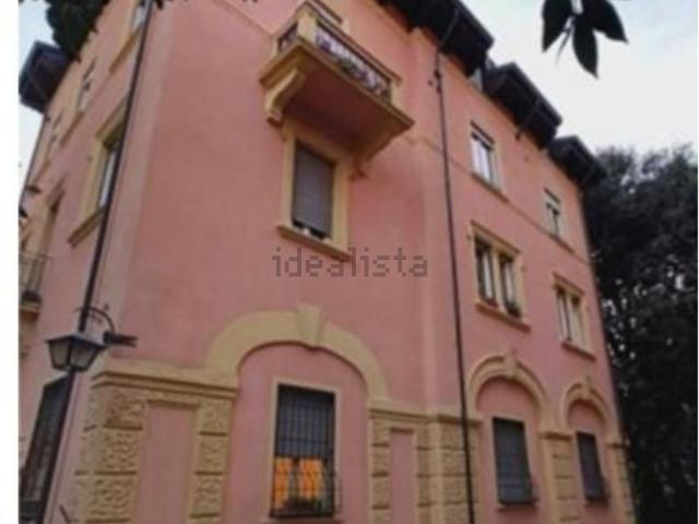 Villa in vendita di 159 m² in Via Rovereto, 11