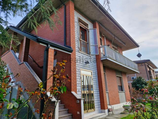 Villa in vendita di 160 m² in Via dei Prati