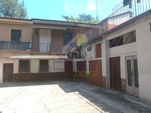 Villa in vendita di 160 m² in Via Pippia