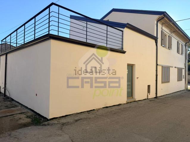 Villa in vendita di 170 m² in Via Principale