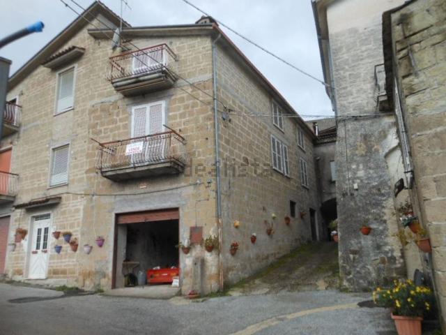 Villa in vendita di 170 m² in Via Roma