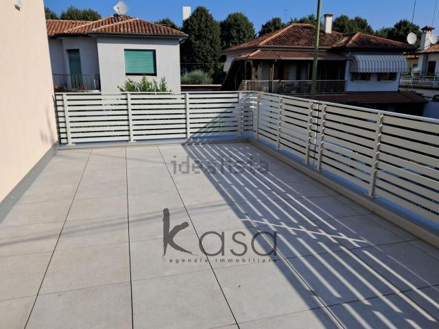 Villa in vendita di 180 m² in Via Pietro Damini