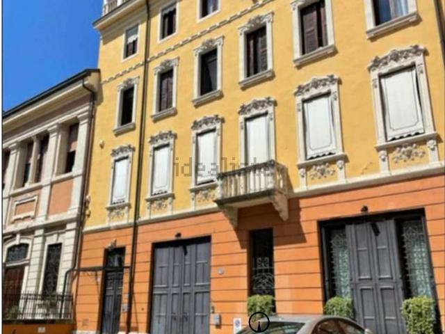 Villa in vendita di 180 m² in Via San Biagio, 11