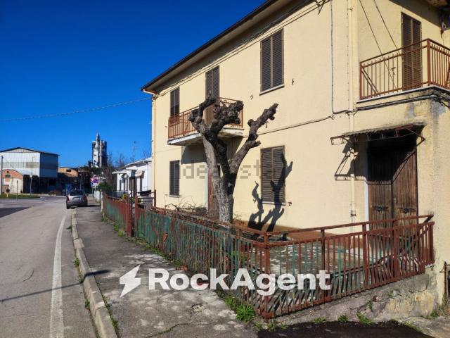 Villa in vendita di 195 m² in Contrada Pianapuccia