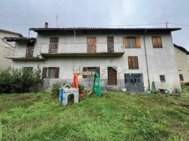 Villa in vendita di 100 m² in Frazione San Bernardo, 38