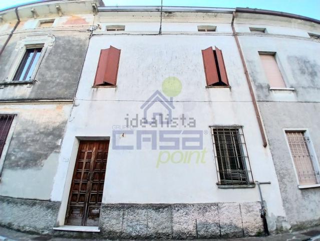 Villa in vendita di 100 m² in Via F. Filzi