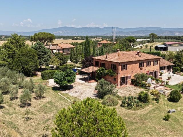 Villa in vendita di 100 m² in Via Giardini, 77