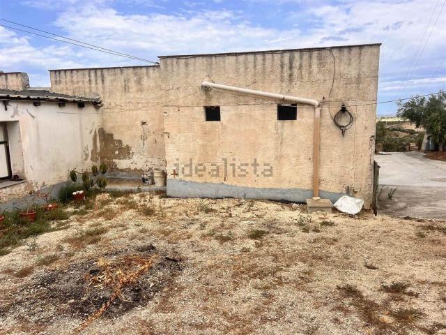 Villa in vendita di 107 m² in Contrada Montagna, 72
