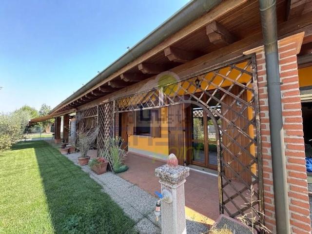 Villa in vendita di 105 m² in Via Trieste