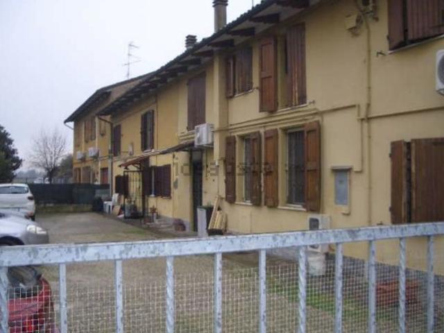 Villa in vendita di 113 m² in Via San Vitale Est, 553