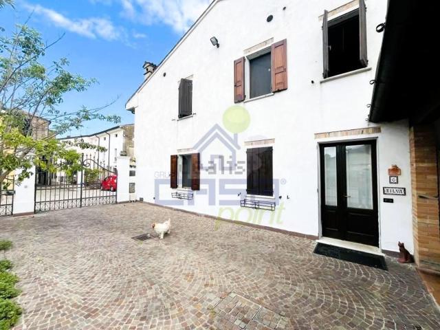 Villa in vendita di 110 m² in Via Cesare Battisti