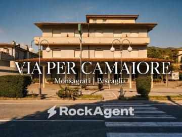 Villa in vendita di 1200 m² in Via per Camaiore, 33