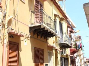 Villa in vendita di 122 m² in Via Diodoro Siculo, 32