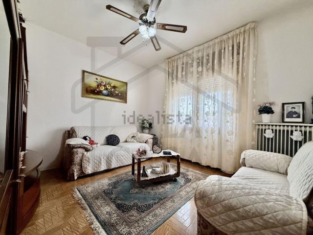 Villa in vendita di 130 m² in Via Po, 8