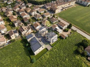 Case e ville in vendita di 135 m² in Via T. A. Edison