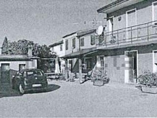 Villa in vendita di 139 m² in Via Obbia Alta II Tronco, 32
