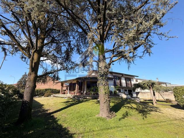 Villa in vendita di 252 m² in Vicolo Borghi