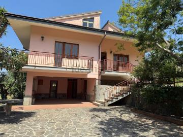 Villa in vendita di 267 m²