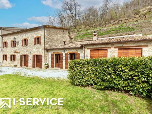 Villa in vendita di 290 m² in Via Cà Gianessi, 47