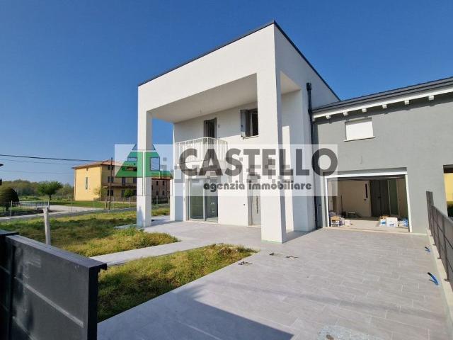 Villa in vendita di 200 m² in Strada Provinciale 39, 16