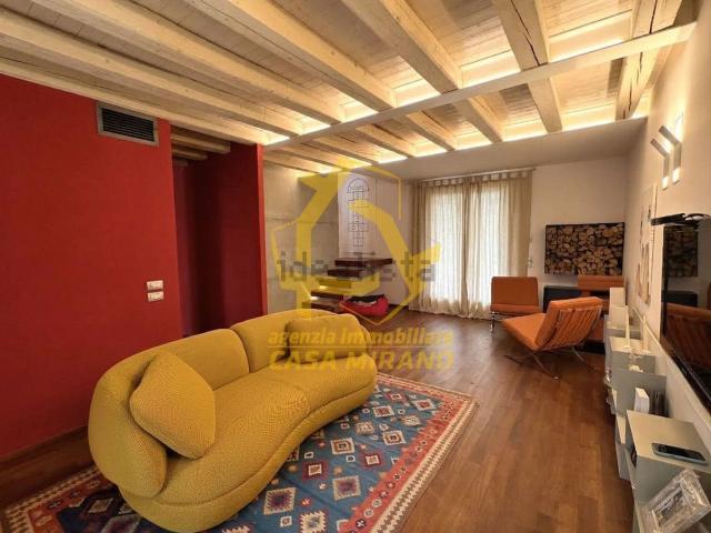 Villa in vendita di 200 m² in Via Varotara