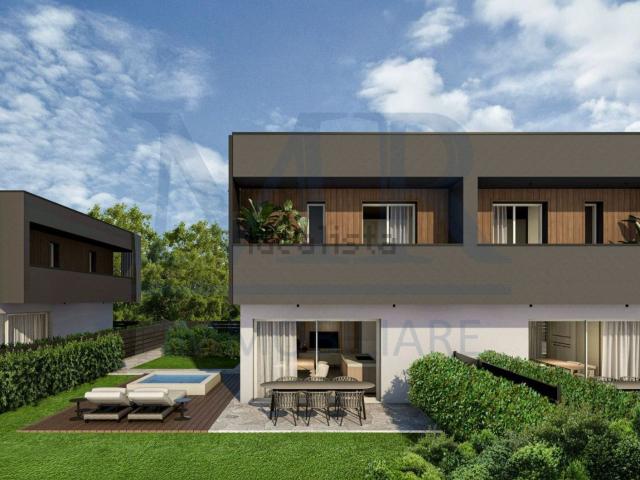 Villa in vendita di 200 m² in Via G. Verdi