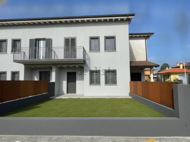 Villa in vendita di 200 m² in Via Rossini