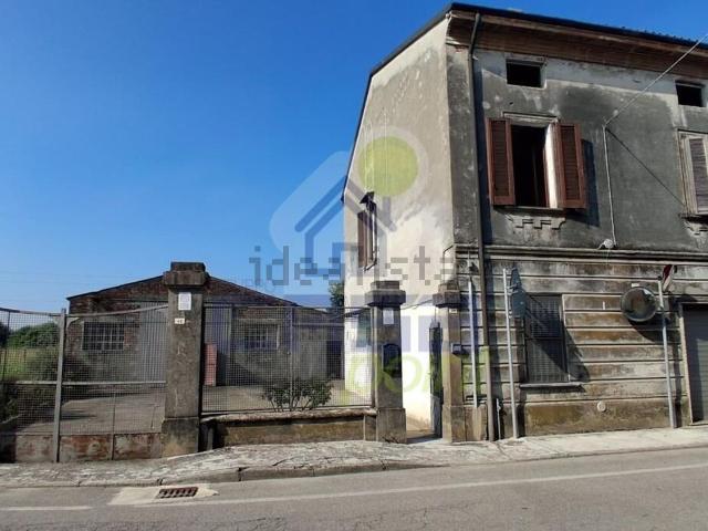 Villa in vendita di 210 m² in Via Giuseppe Mazzini