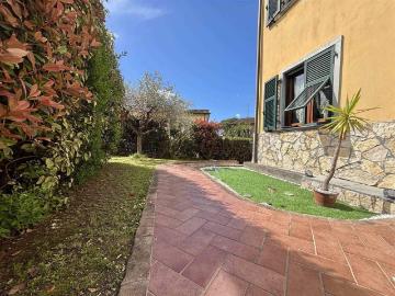 Villa in vendita di 210 m²