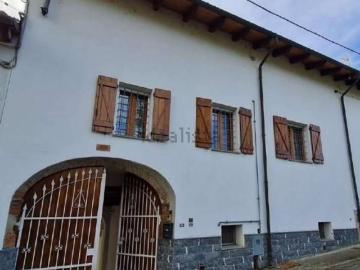 Villa in vendita di 217 m² in Frazione Pironda, 19