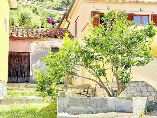 Villa in vendita di 220 m²