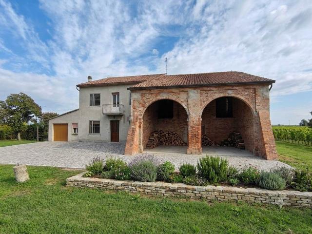 Villa in vendita di 222 m² in Via Stoppiaro, 25