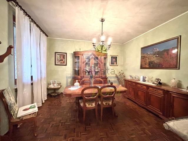 Villa in vendita di 225 m² in Via A.Gramsci