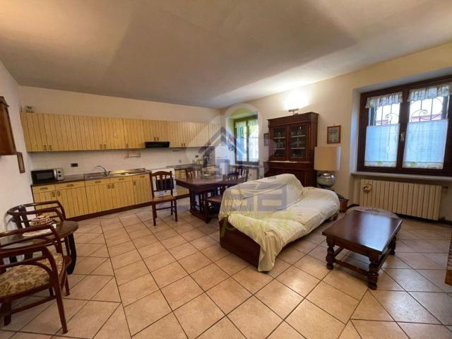 Villa in vendita di 300 m² in Via Roma