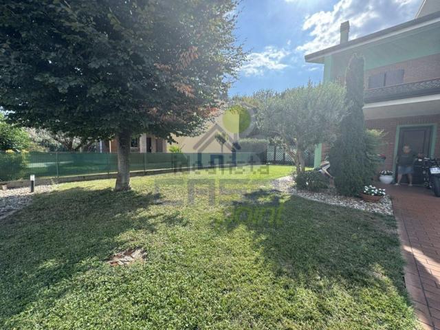 Villa in vendita di 300 m² in Via San Biagio