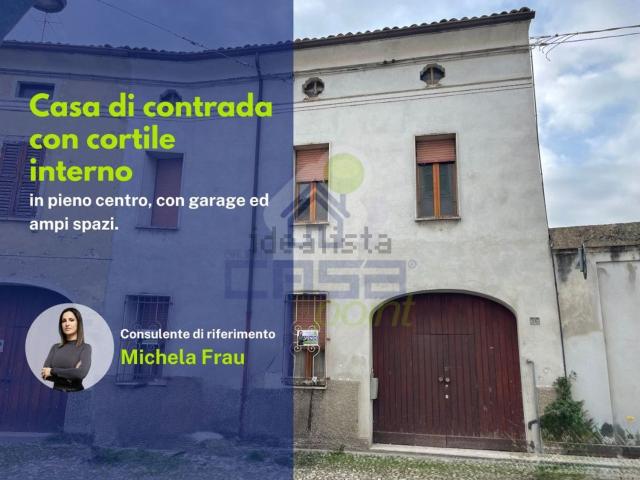 Villa in vendita di 320 m² in Via Giuseppe Garibaldi
