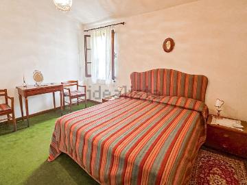 Villa in vendita di 334 m² in Via Canonici