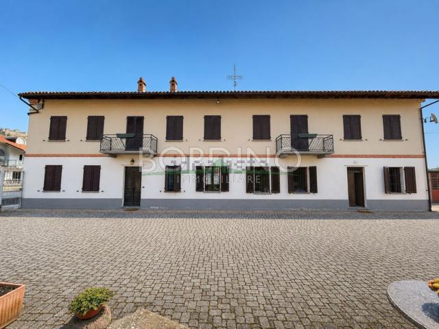 Villa in vendita di 449 m² in Via San Secondo