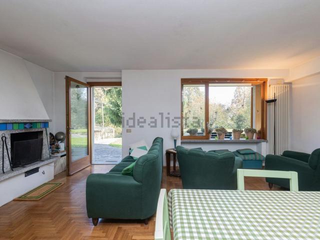 Villa in vendita di 454 m² in Via ai Monti, 17