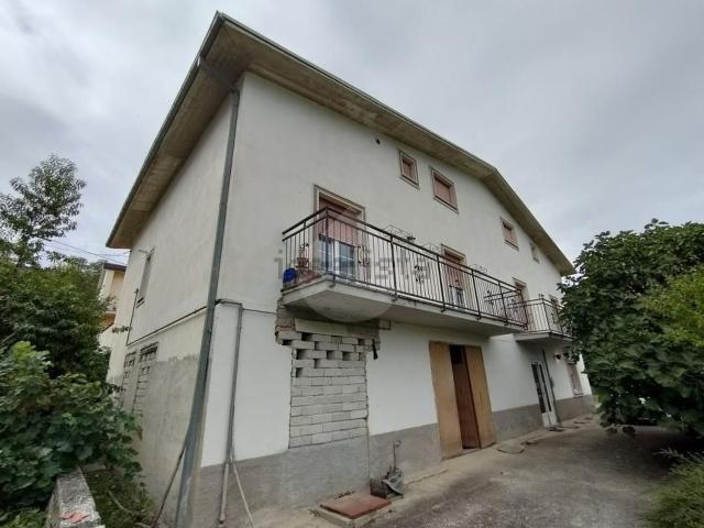 Villa in vendita di 400 m² in Via San Paolo, 1