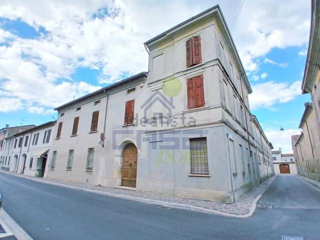 Villa in vendita di 800 m² in Via Solferino
