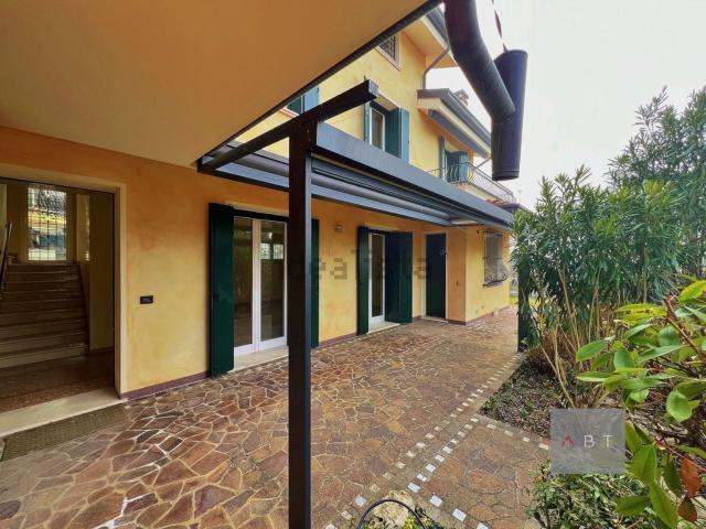 Villa in vendita di 412 m²