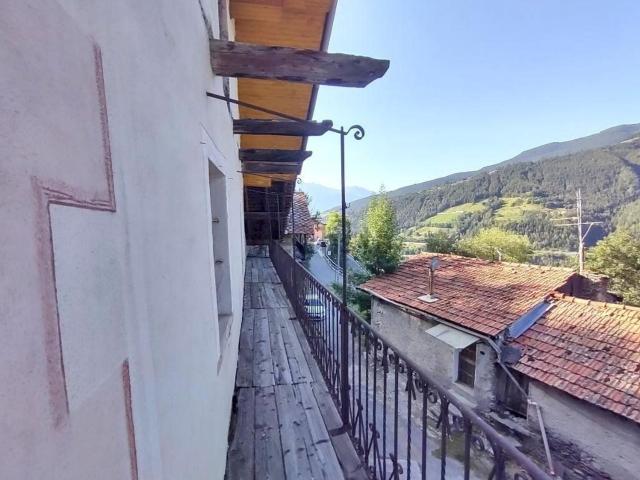 Villa in vendita di 550 m² in Frazione La Vallettaz