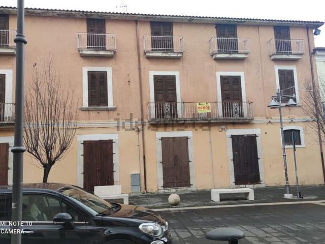 Villa in vendita di 650 m² in Piazza Vittorio Emanuele